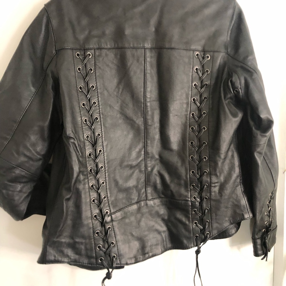 Genuine Leather Biker Jacket - Tons of Bike Gear - Size Large